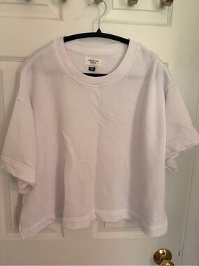 American Eagle Outfitters White Cropped Boxy Short Sleeve Tee